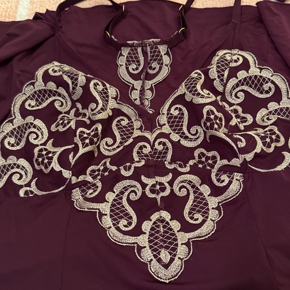 Soma Neglige w/ Matching Robe - Picture 3 of 9